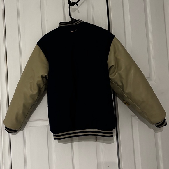 Retro Toronto Maple Leafs Reversible Nike Varsity Bomber Winter Jacket Kids - Picture 2 of 6